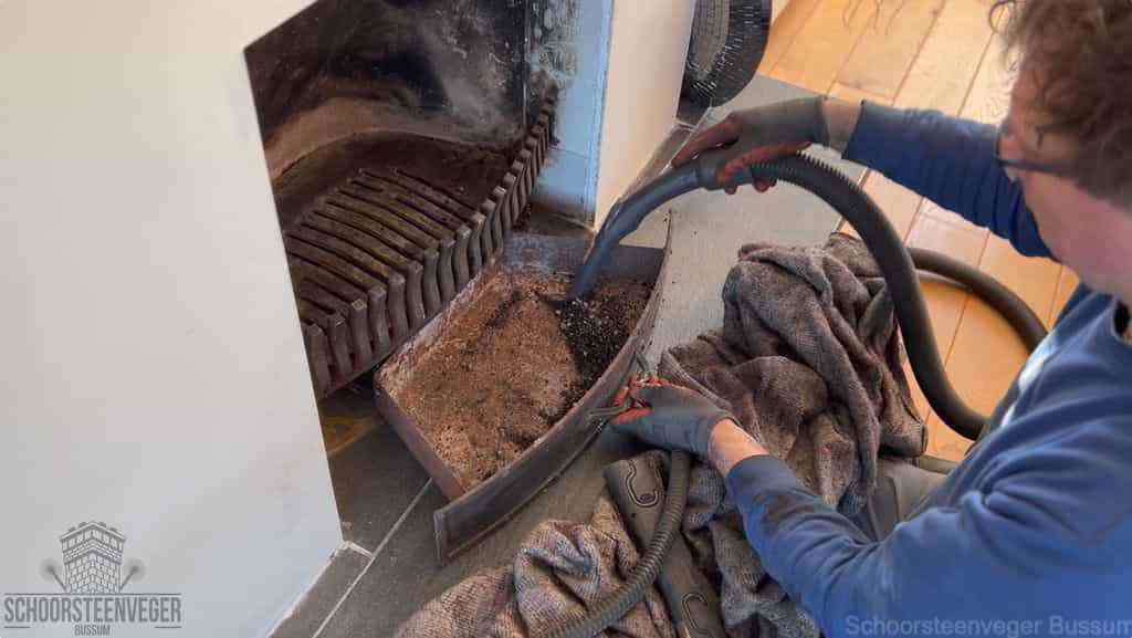 Prijs schoorsteenvegen Bussum schouw reinigen Prijs schoorsteenvegen Bussum schouw reinigen